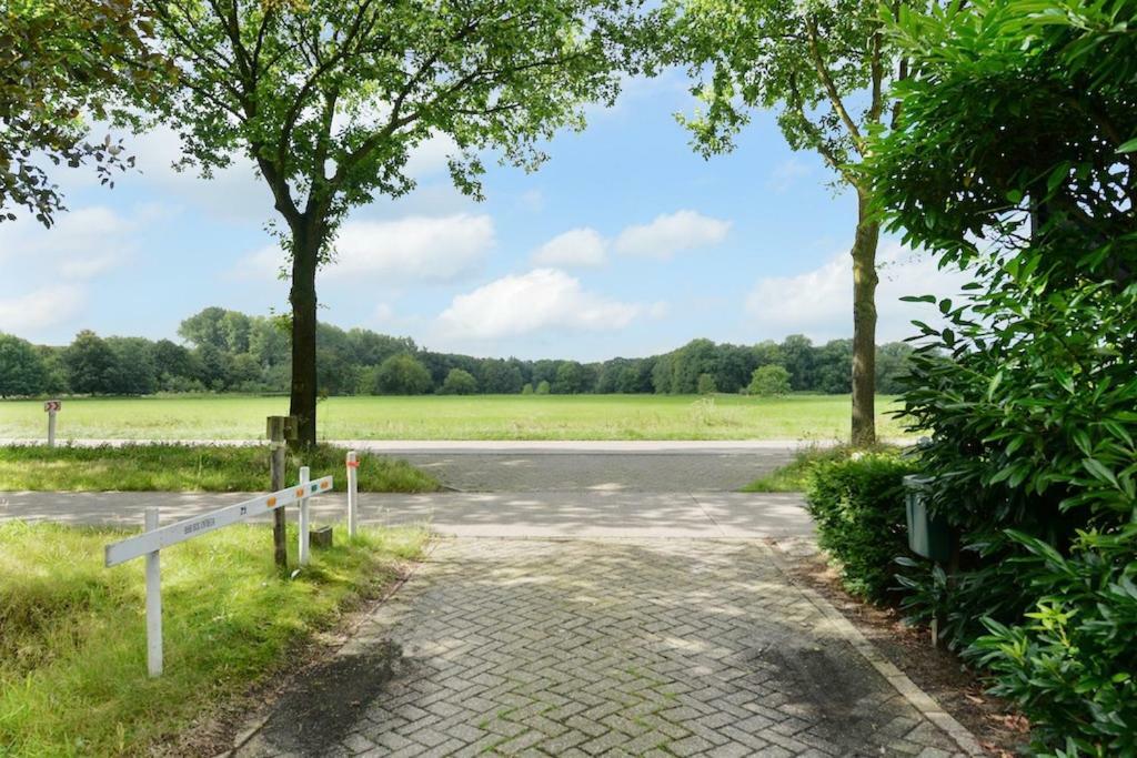 Bos En Beek Bed and Breakfast Ulvenhout Exterior foto